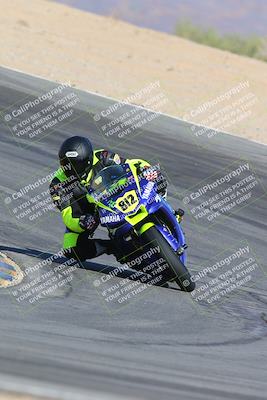 media/Nov-15-2024-CVMA Friday Practice (Fri) [[b142d29251]]/4-Group 4 and Trackday/Session 2 (Turn 10)/